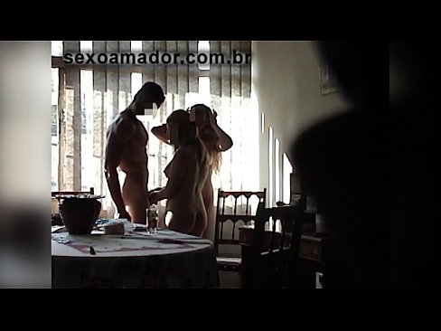 ❤️ Teman seks mengundang pria raksasa dan threesome bersamanya Sex di id.wassell.ru ️❤